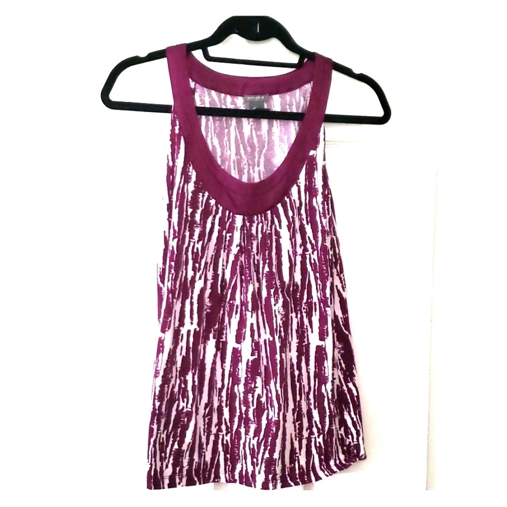 Burgundy & white top